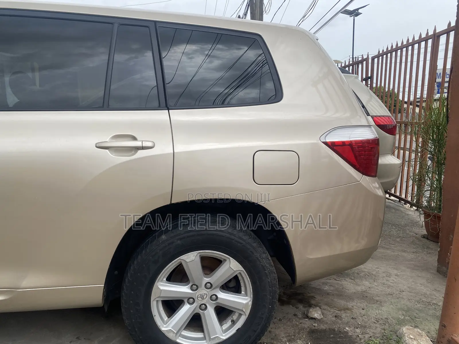 Toyota Highlander 4x4 2008 Gold