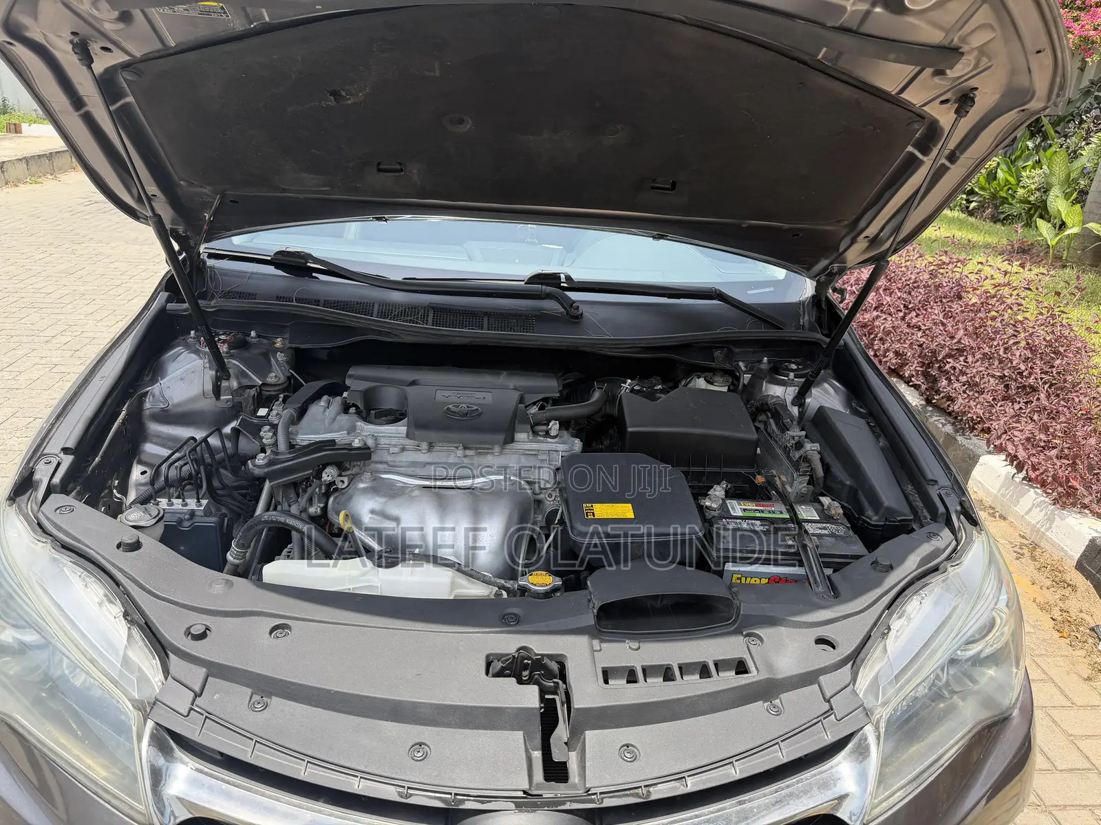 Toyota Camry SE 4dr Sedan (2.5L 4cyl 6A) 2015 Gray