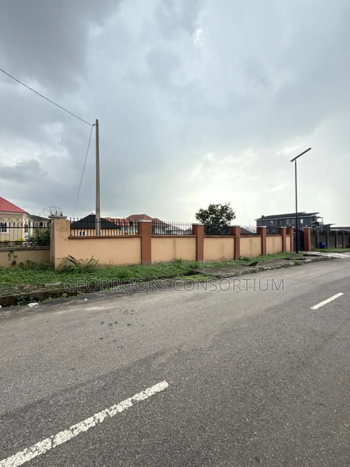 1000 SQM Dry Land for Sale in Kolapo Ishola Gra, Akobo.