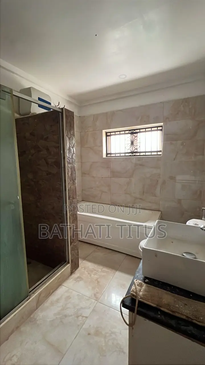 4bdrm Duplex in Life Camp for rent