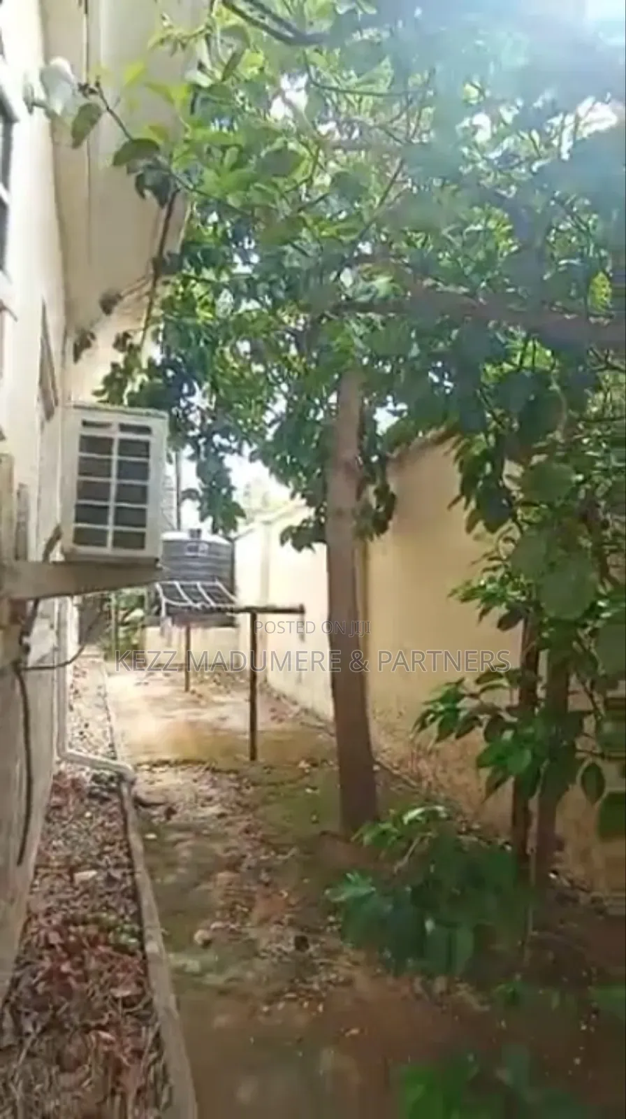 4bdrm Bungalow in Galadimawa Abuja Fct for sale