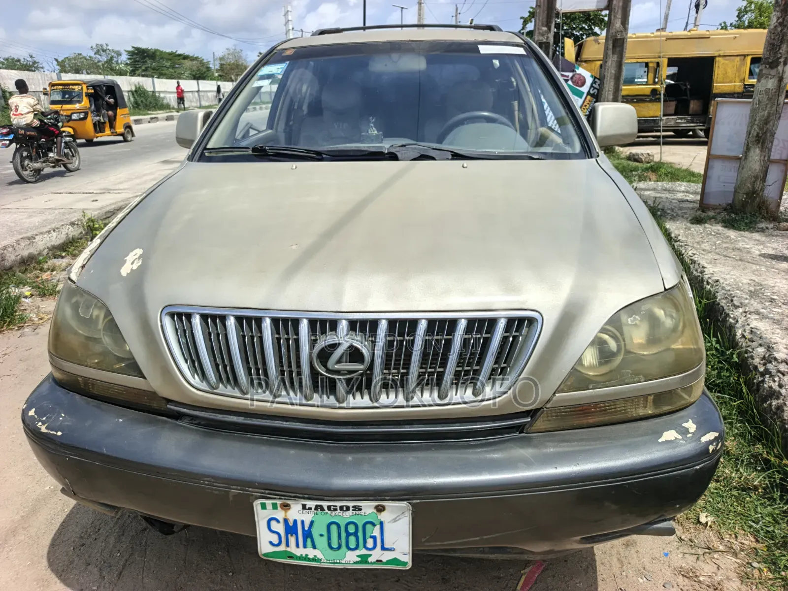 Lexus RX 300 4WD 2000 Gold