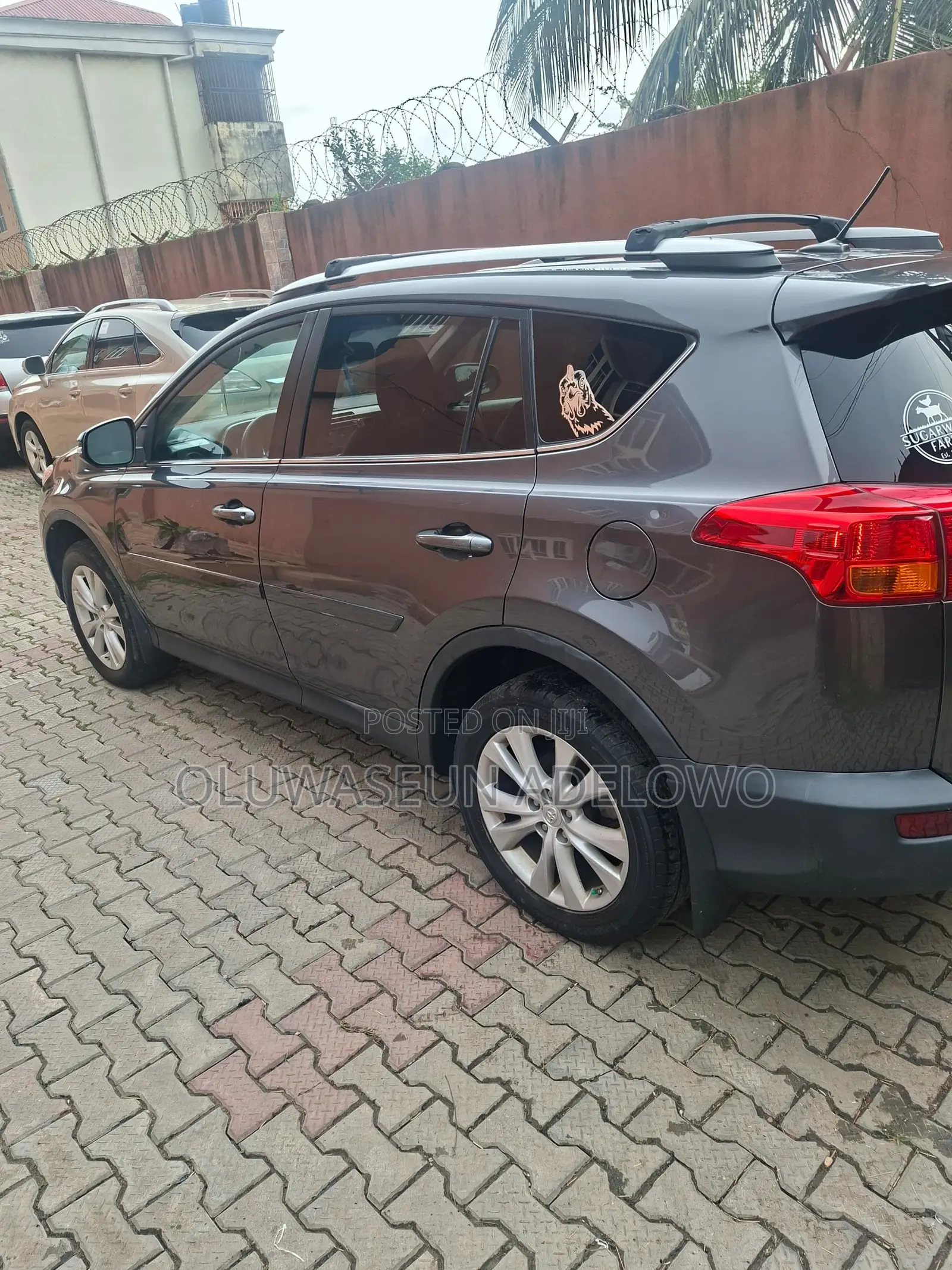 Toyota RAV4 Limited 4dr SUV (2.5L 4cyl 6A) 2014 Gray