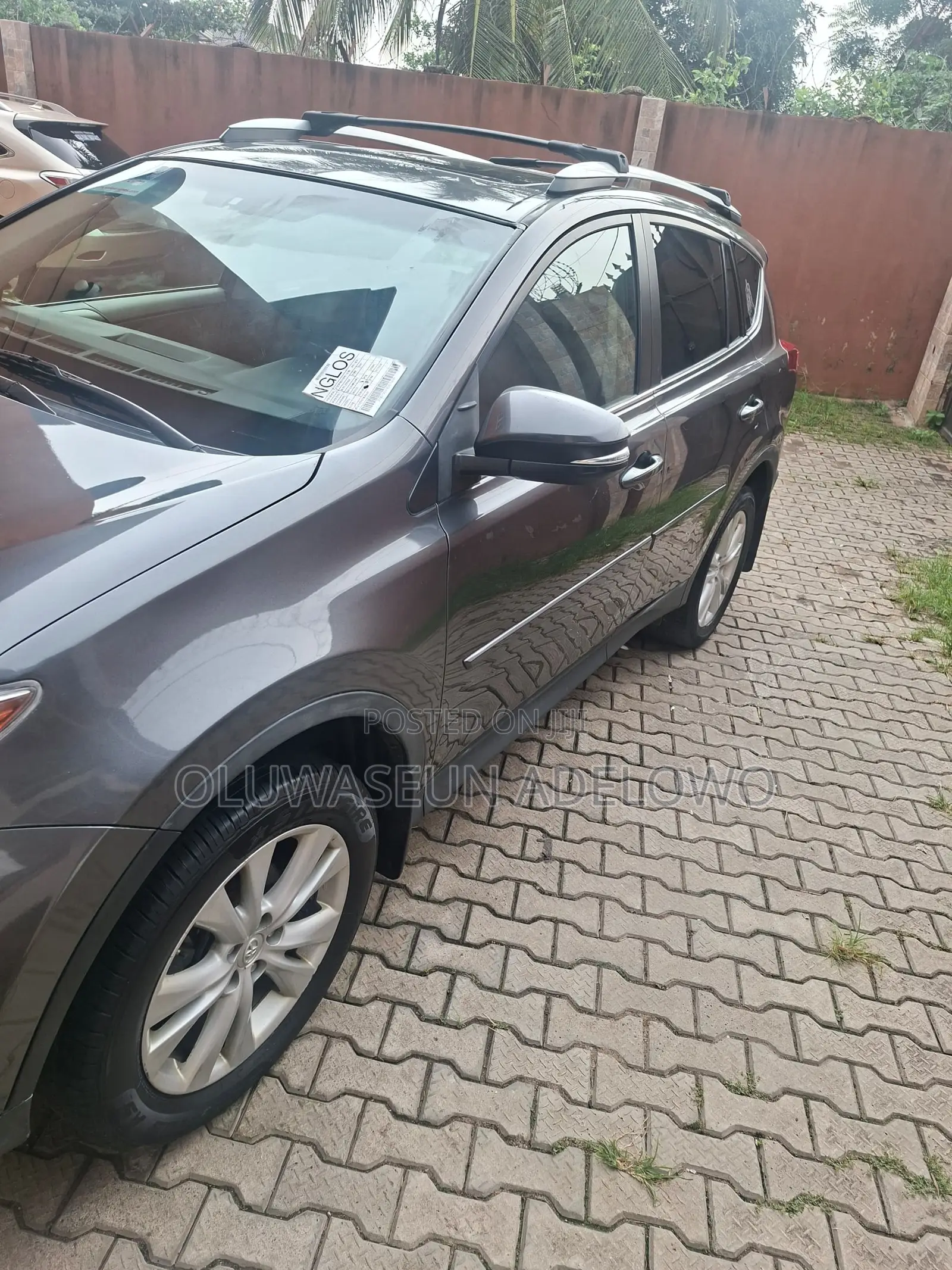 Toyota RAV4 Limited 4dr SUV (2.5L 4cyl 6A) 2014 Gray