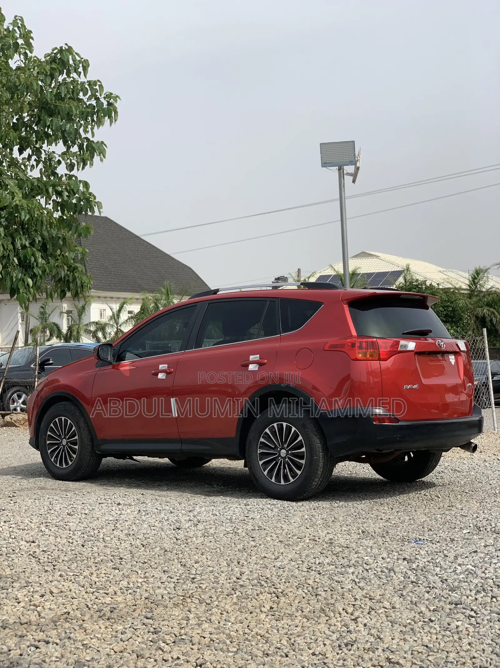 Toyota RAV4 XLE 4dr SUV AWD (2.5L 4cyl 6A) 2014 Red