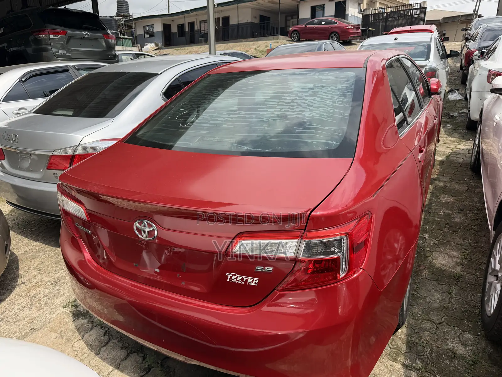 Toyota Camry SE 4dr Sedan (2.5L 4cyl 6A) 2013 Red