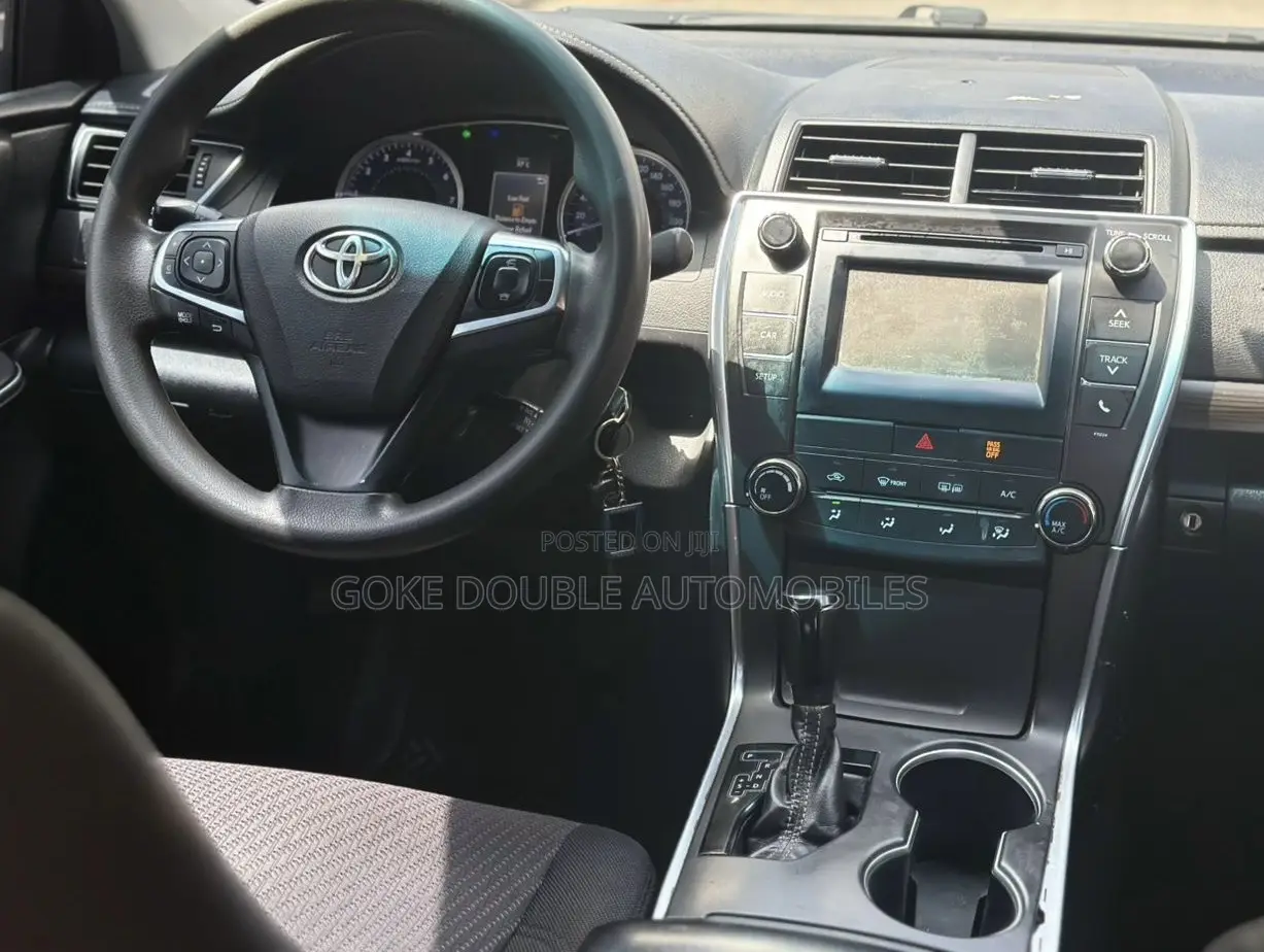 Toyota Camry 2016 Gray