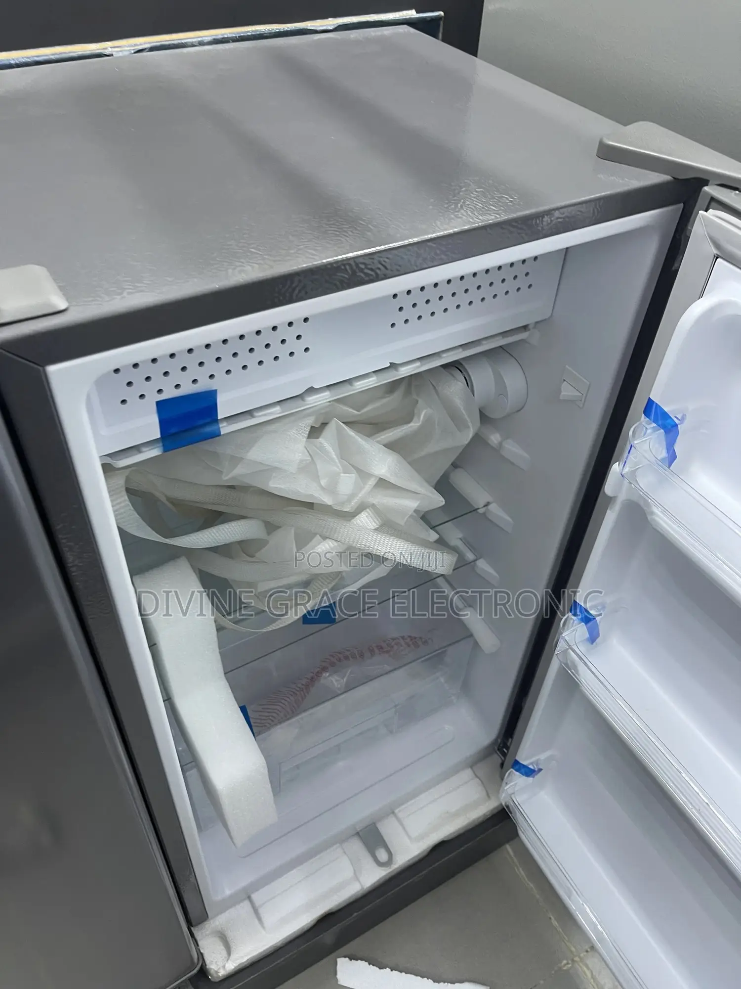 Brand New 100 Litres Glamstar Table Top Refrigerator