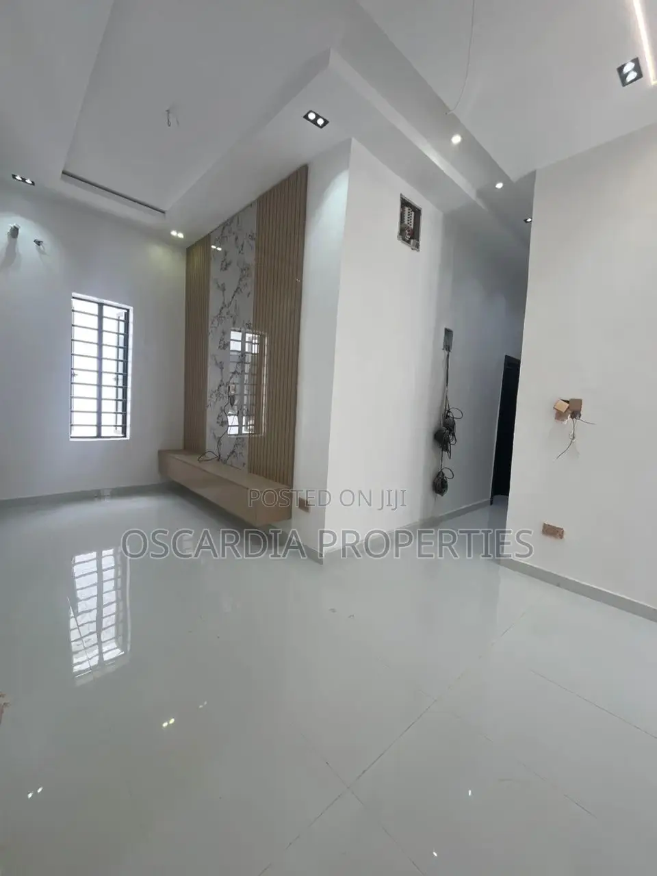 5bdrm Duplex in Sangotedo for sale