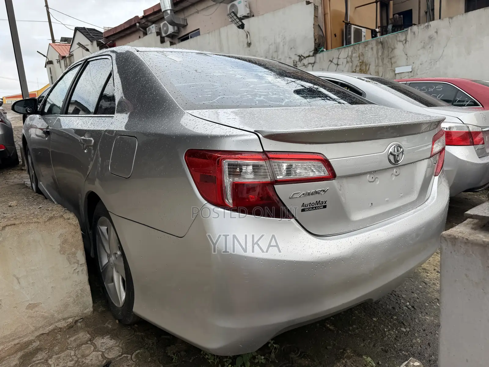 Toyota Camry XLE 4dr Sedan (2.5L 4cyl 6A) 2012 Silver