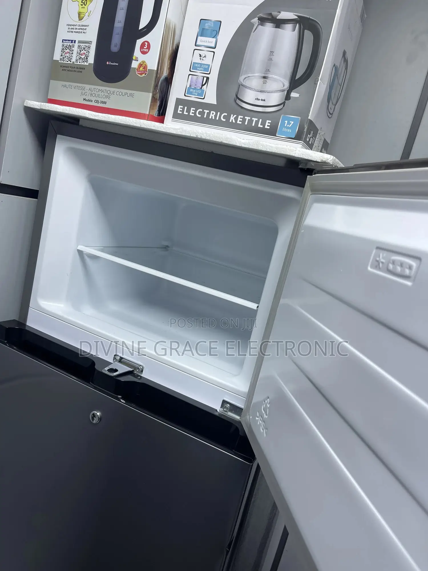 Brand New 200l Hisense Double Door Refrigerator/Hisense