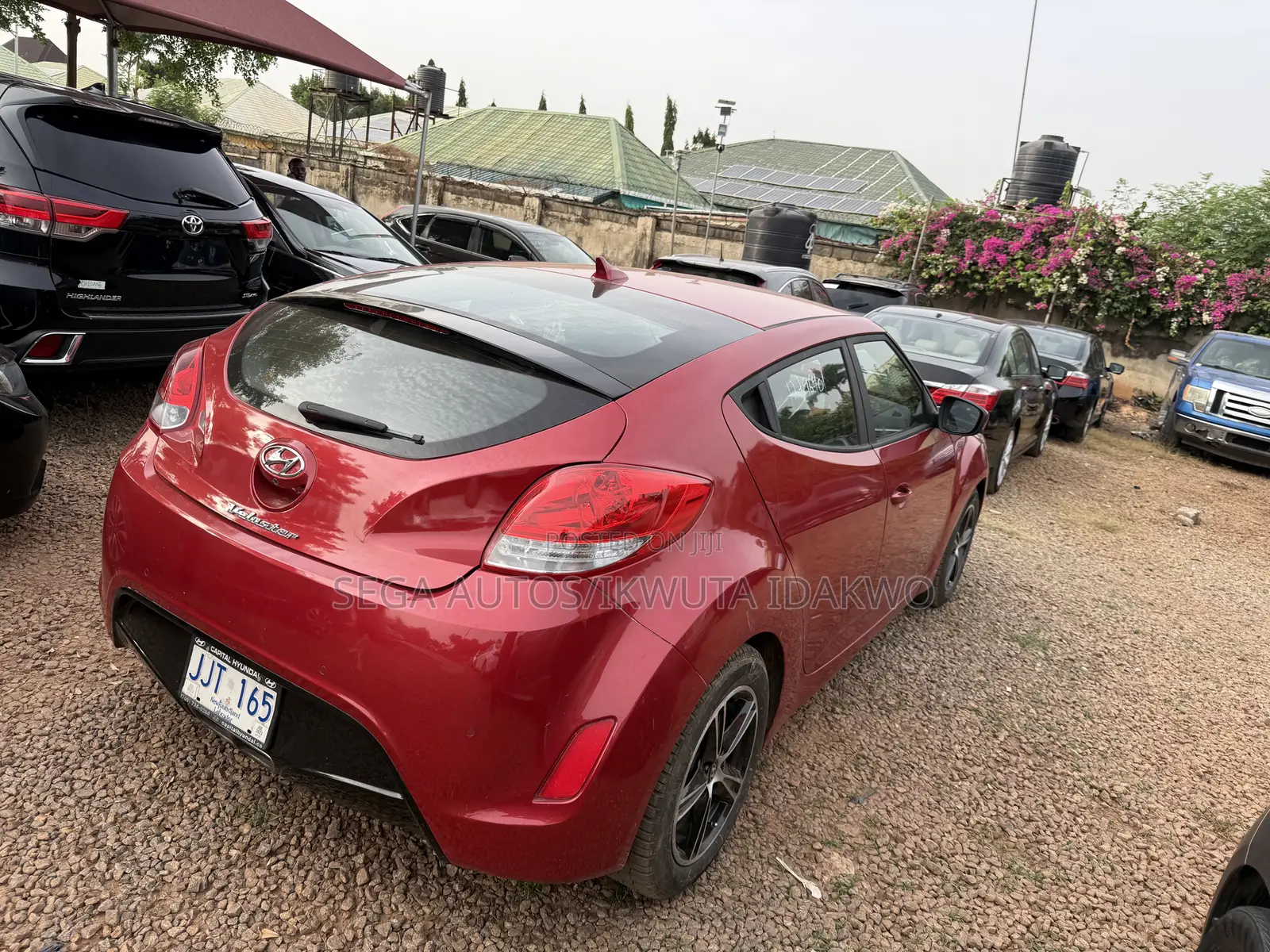 Hyundai Veloster Base 2016 Red