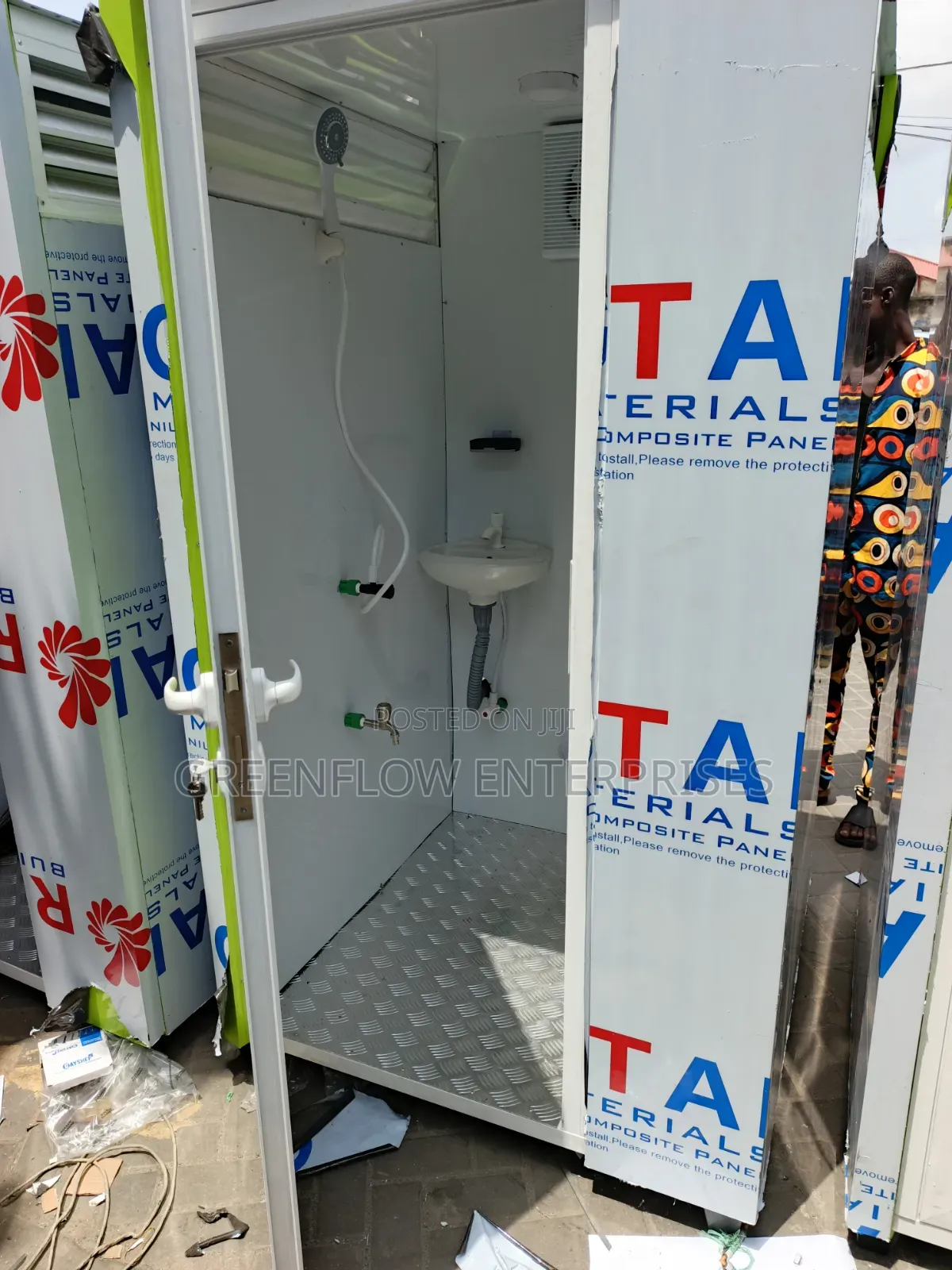 Eco-Friendly Mobile Toilet/Bathroom