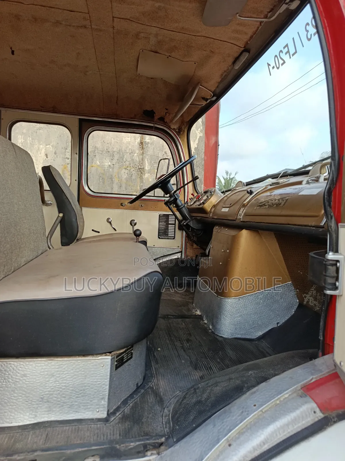 Mercedes Benz 1113 Auxiliary