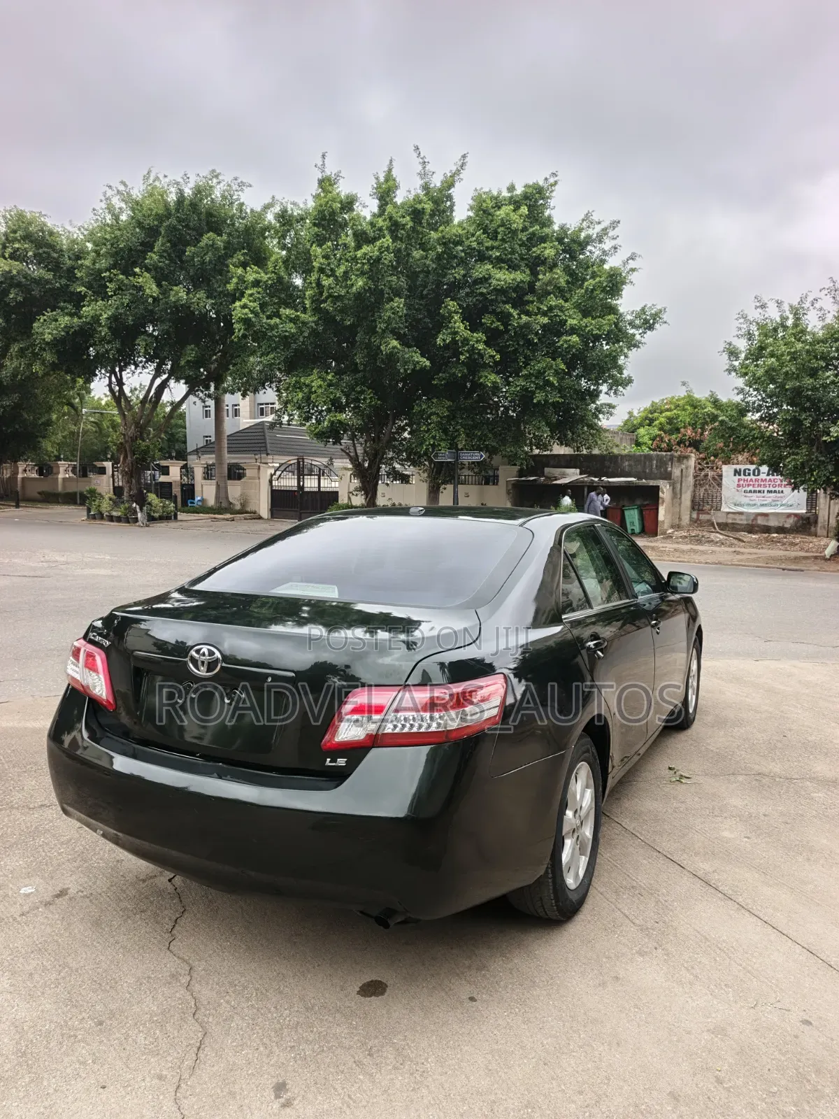 Toyota Camry LE 4dr Sedan (2.5L 4cyl 6A) 2011 Green
