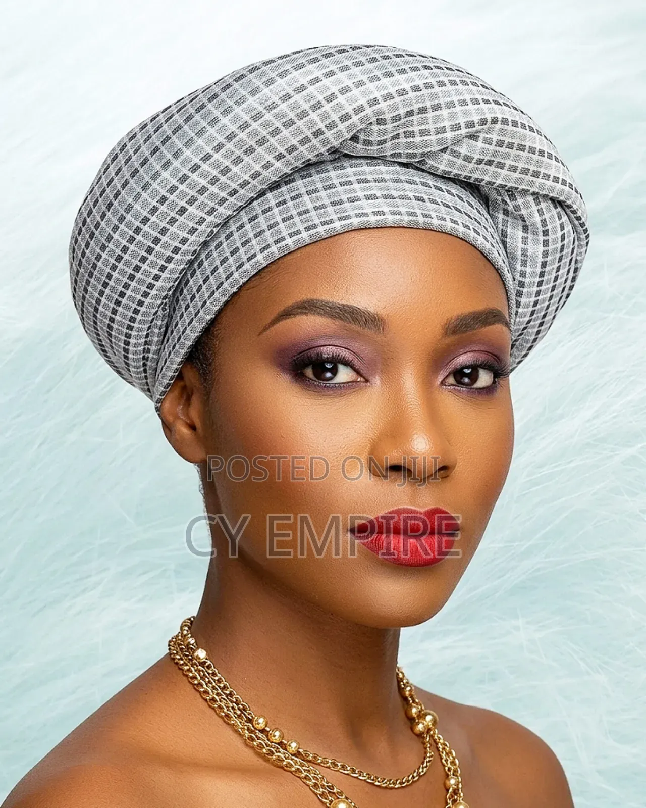 The Royal Aura Zahra Cap
