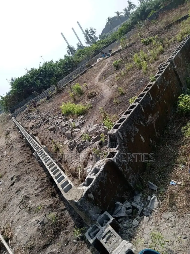 1,339sqm of Land for Sale Just Close to Dangote Refinery