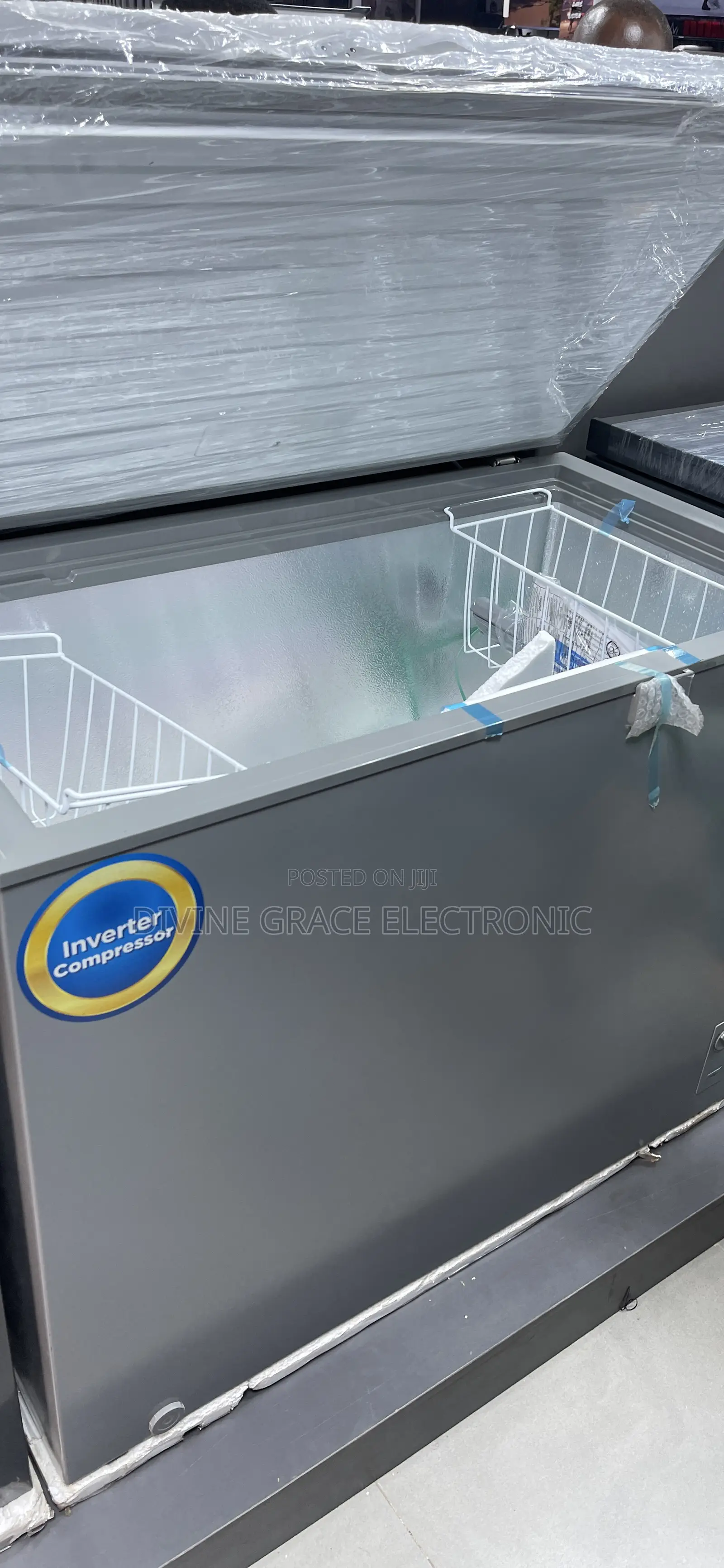 Brand New 300l Midea Inverter Chest Freezer /Inveter