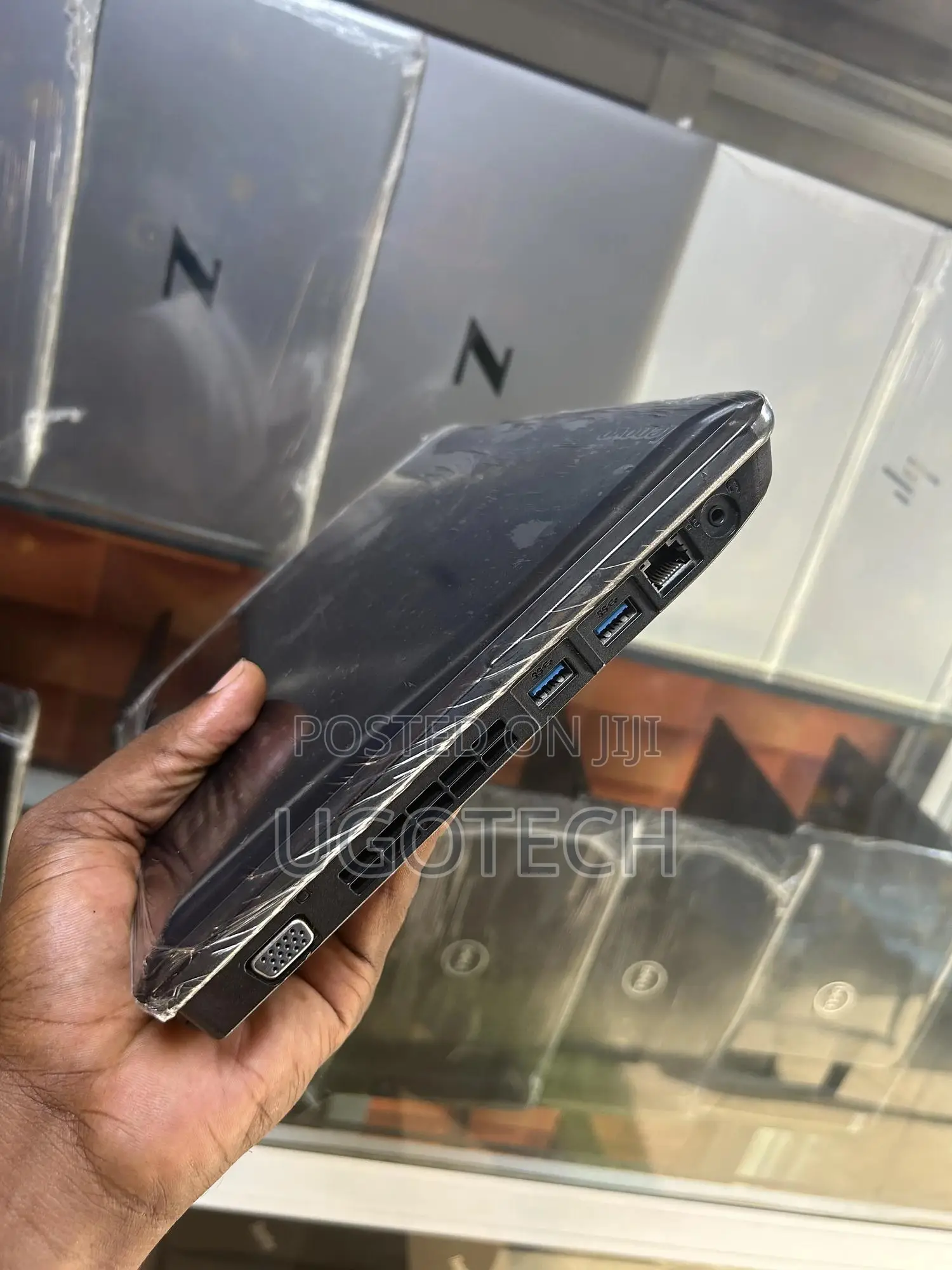 Laptop Lenovo ThinkPad X131e 4GB Intel Core i3 HDD 500GB