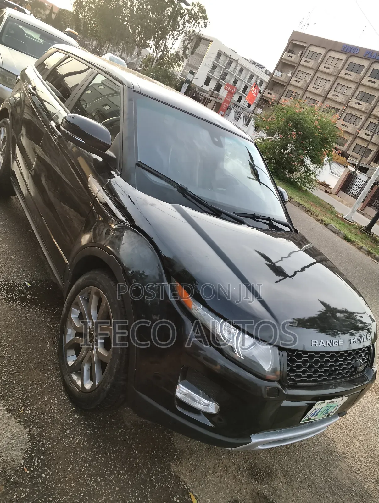 Land Rover Range Rover Evoque Pure AWD 5-Door 2013 Black