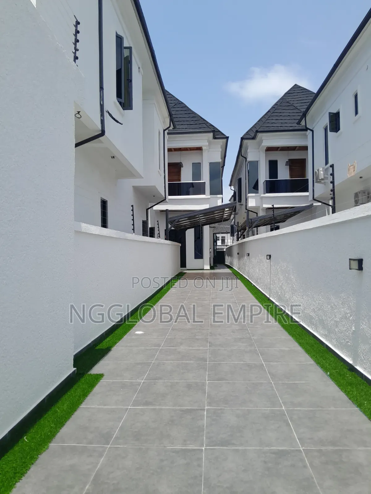 4bdrm Duplex in Royal Pine, Off Lekki-Epe Expressway for sale