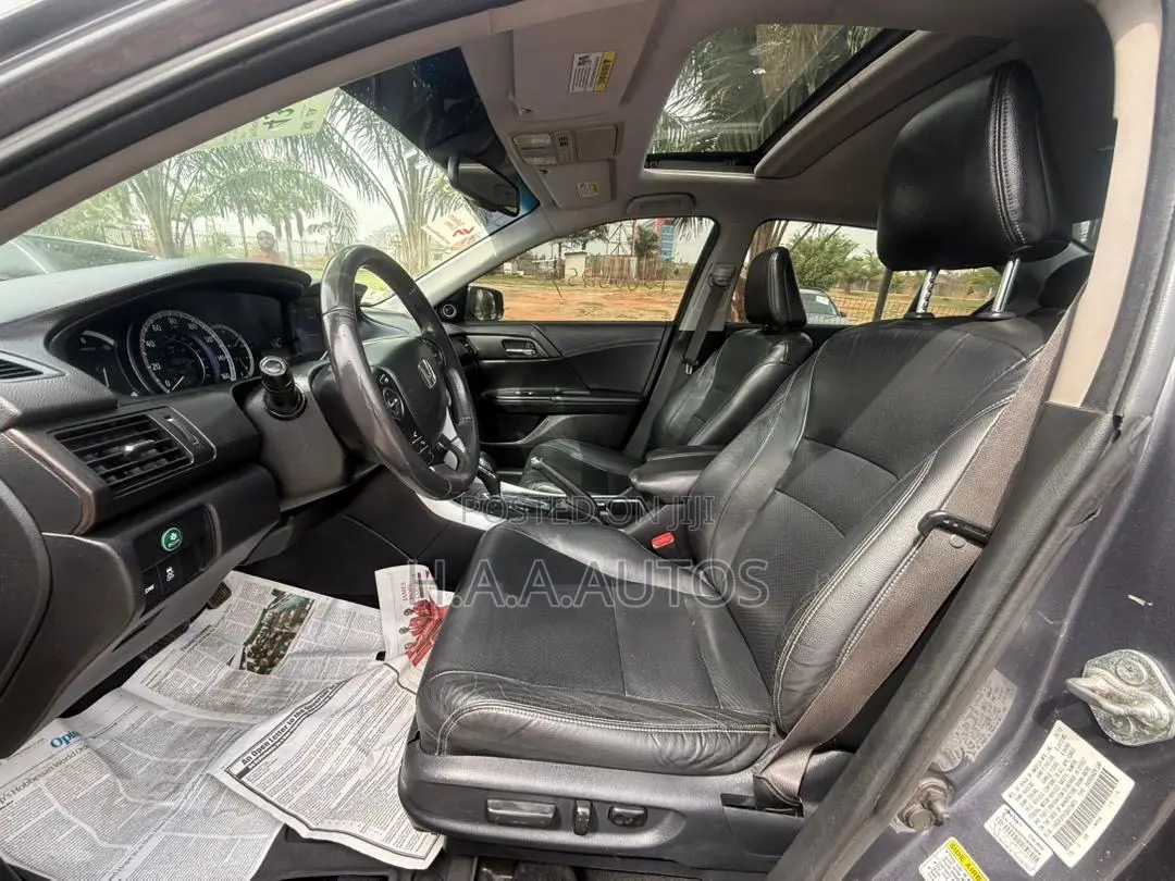 Honda Accord Touring V-6 4dr Sedan (3.5L 6cyl 6A) 2014 Gray