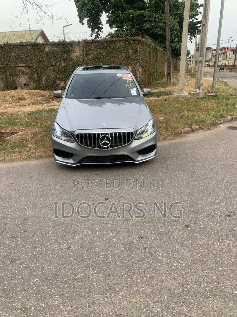 Mercedes-Benz E350 Base 4Matic Sedan AWD (3.5L 6cyl 7A) 2015 Gray