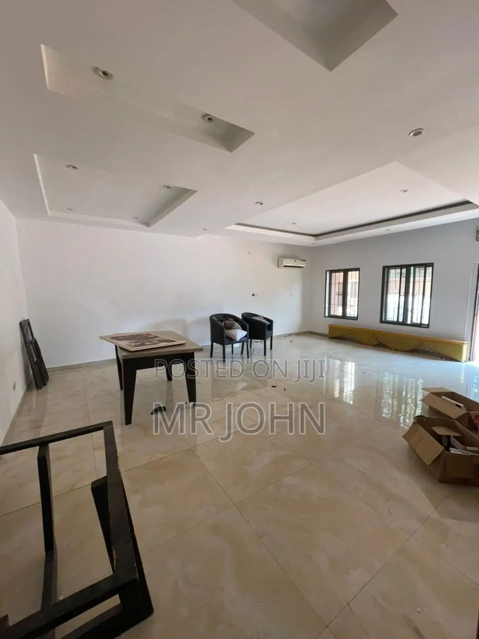3bdrm Apartment in Lekki Phase 1 D Man for rent