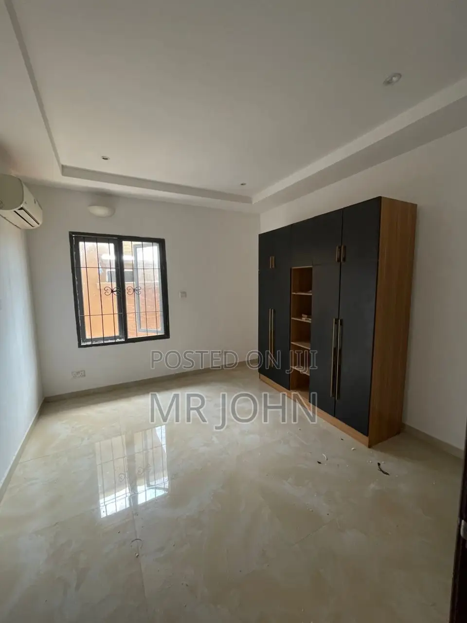 3bdrm Apartment in Lekki Phase 1 D Man for rent