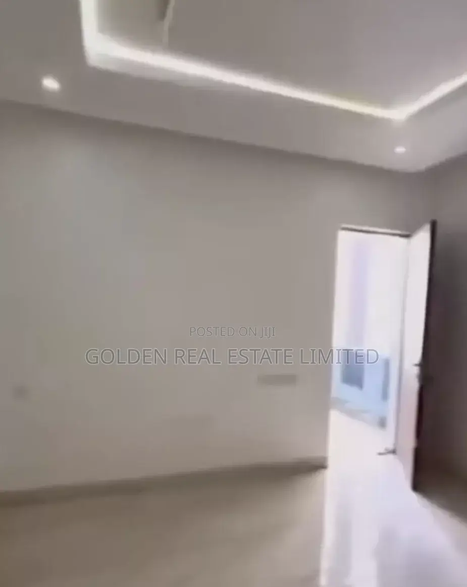 5bdrm Duplex in Wuye for rent