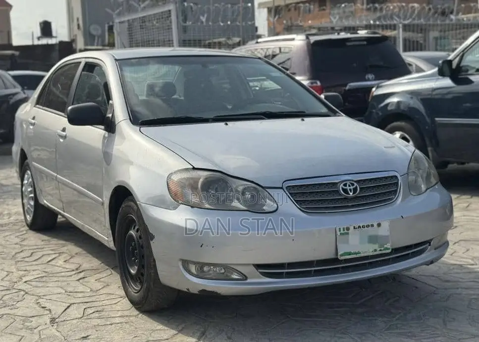 Toyota Corolla 2005 Silver
