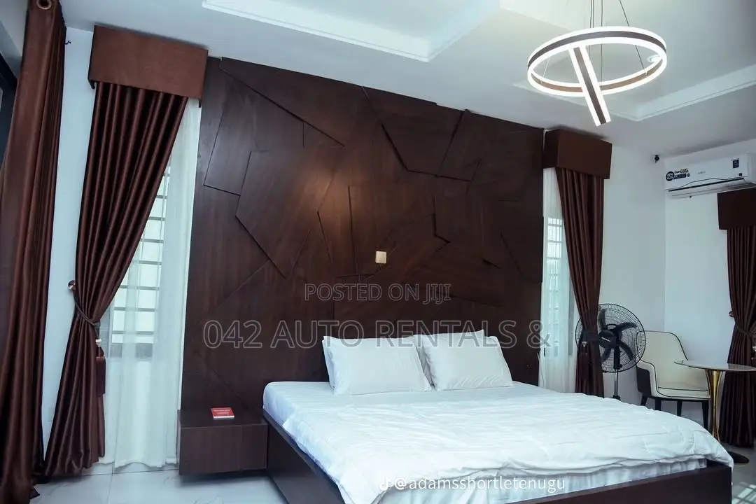 Exquisite Luxury 3 Bedroom Bungalow