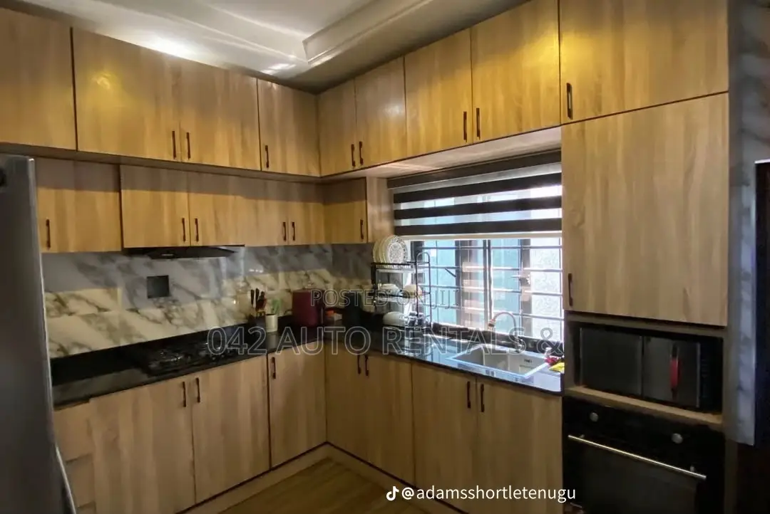 Exquisite Luxury 3 Bedroom Bungalow