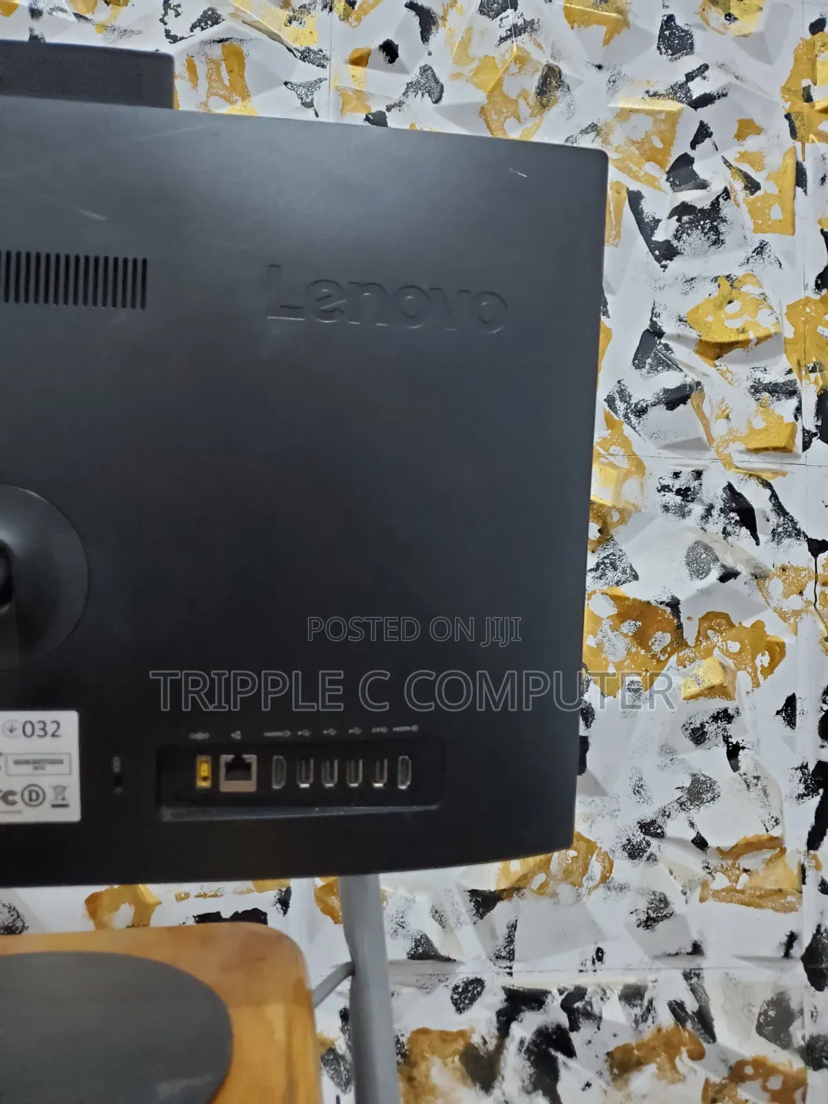 Desktop Computer Lenovo ThinkCentre M810z AIO 8GB AMD Ryzen 5 HDD 1T