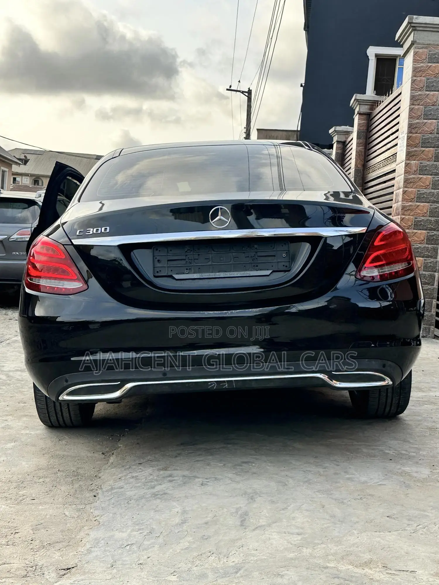 Mercedes-Benz C300 2015 Black
