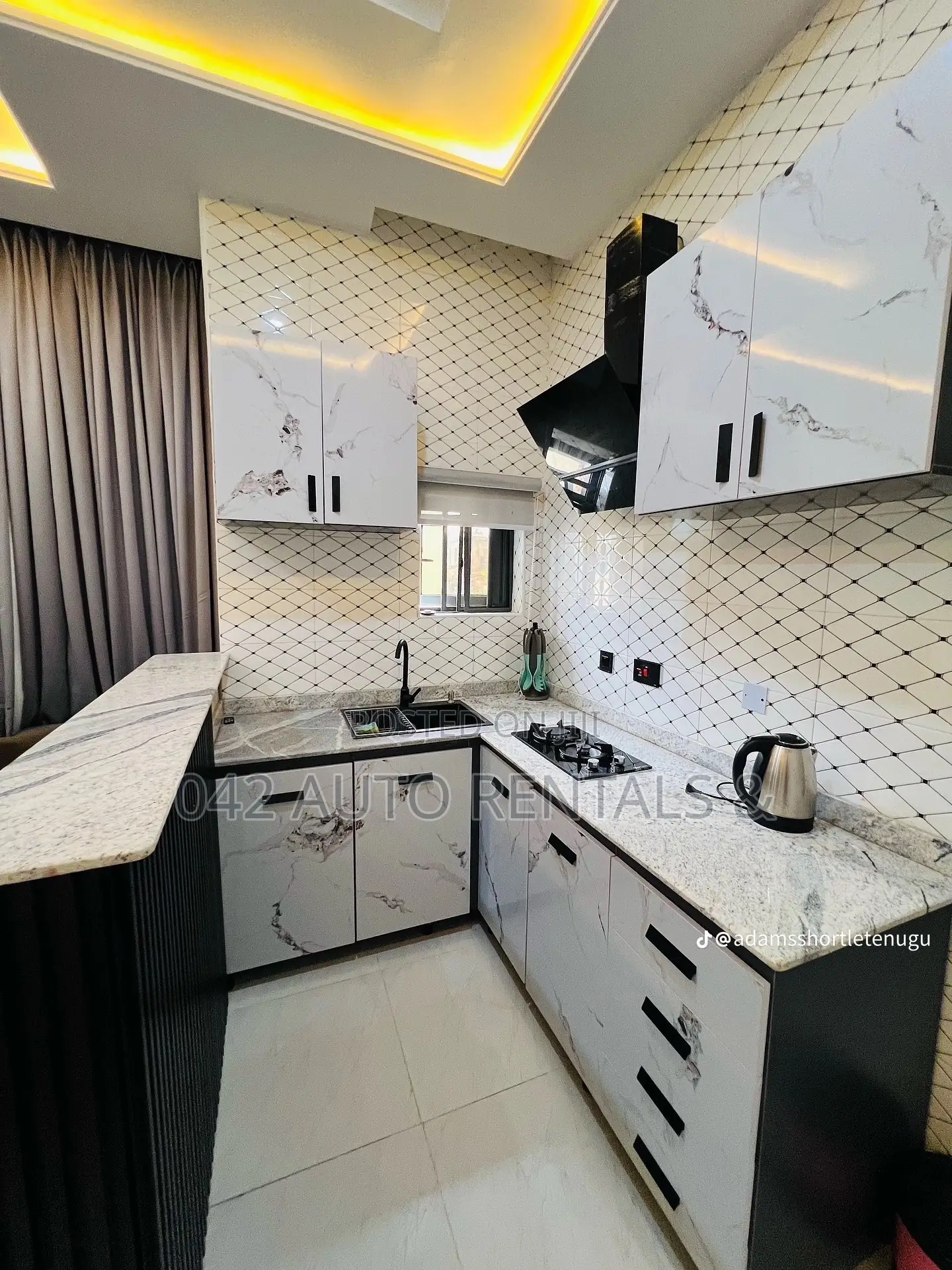 Exquisite 1 Bedroom Apartment