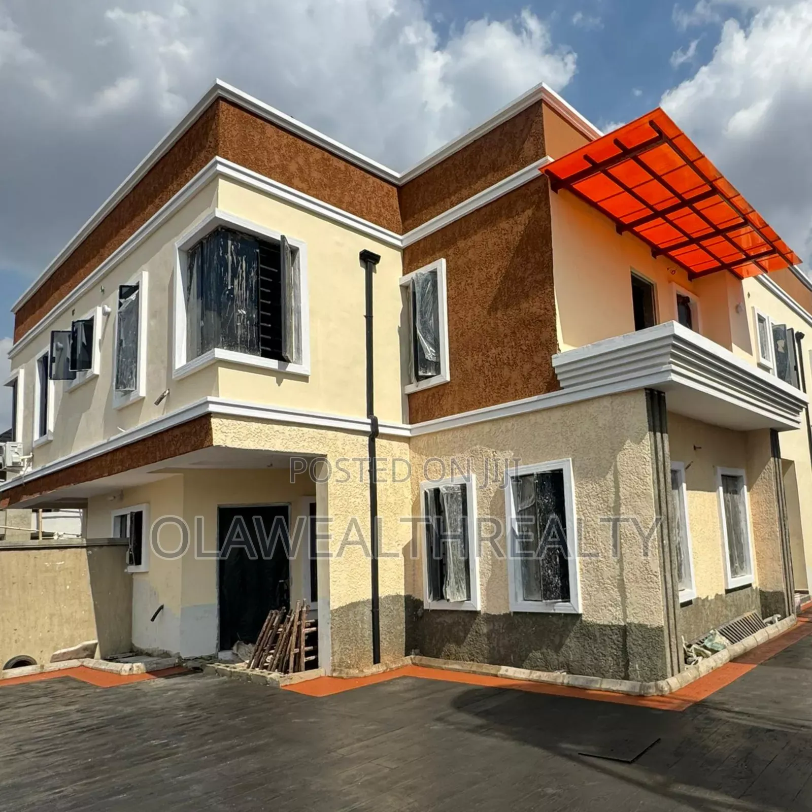 4bdrm Duplex in Carlton Gate Estate, Ibadan for sale