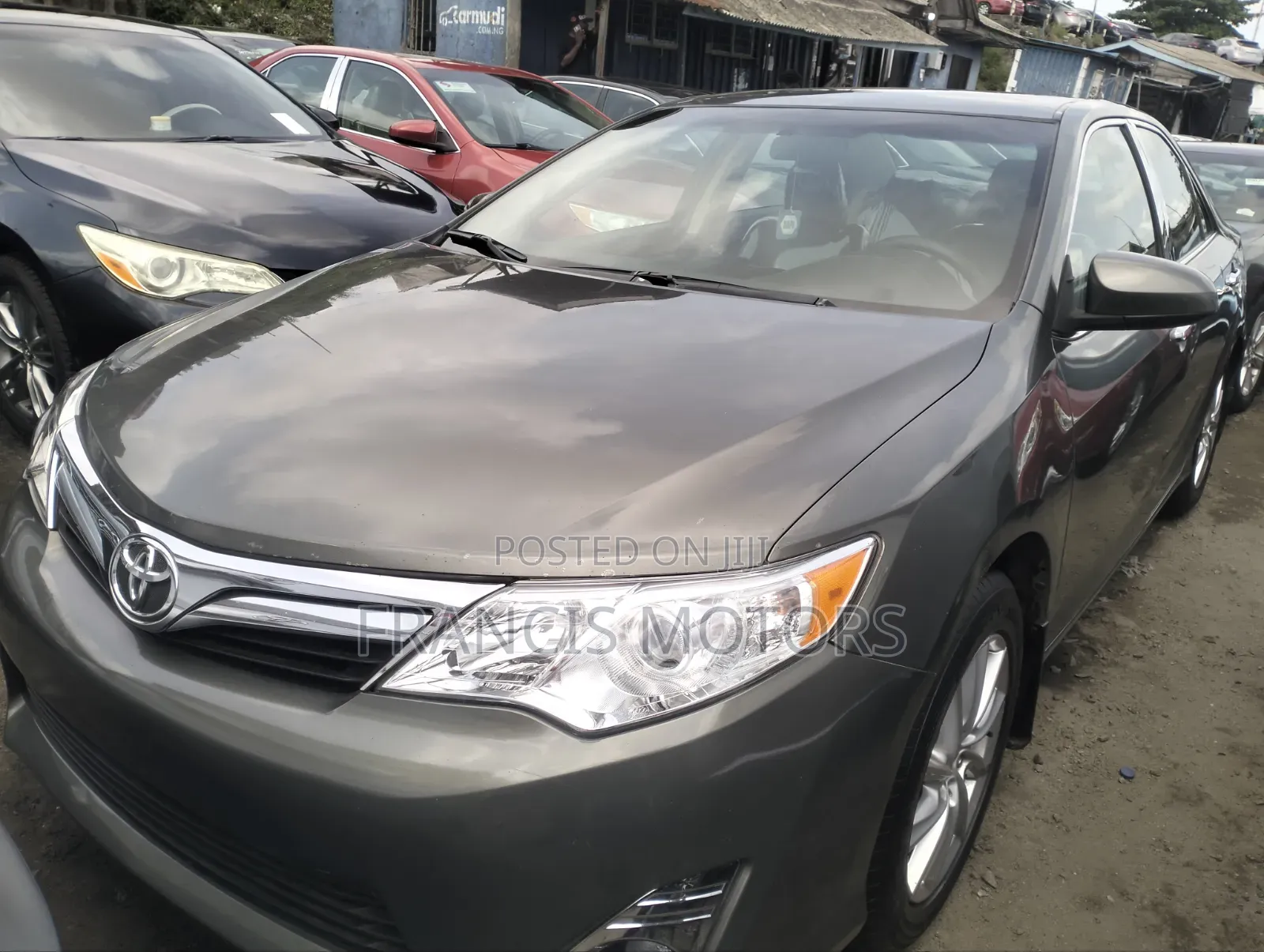 Toyota Camry LE 4dr Sedan (2.5L 4cyl 6A) 2013 Gray