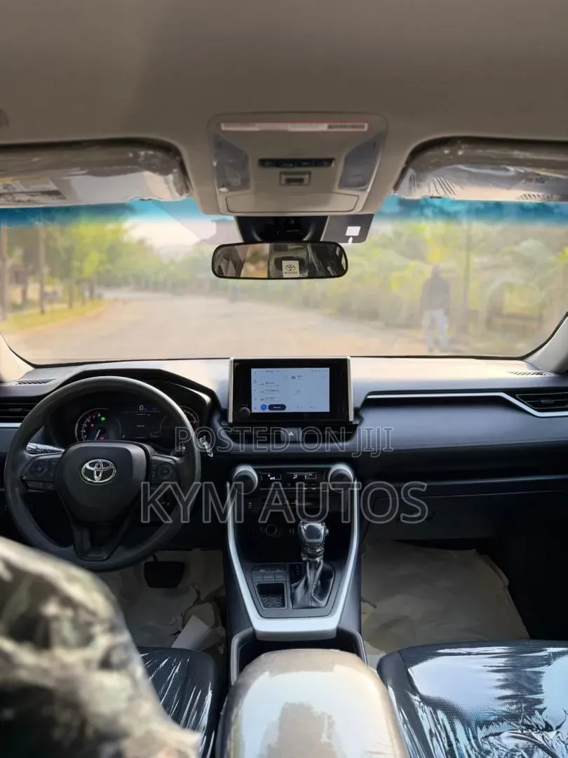 Toyota RAV4 LE AWD 2023 Gray