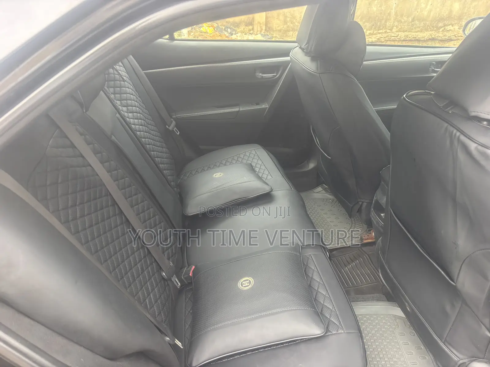 Toyota Corolla LE Eco 4dr Sedan (1.8L 4cyl CVT) 2015 Black