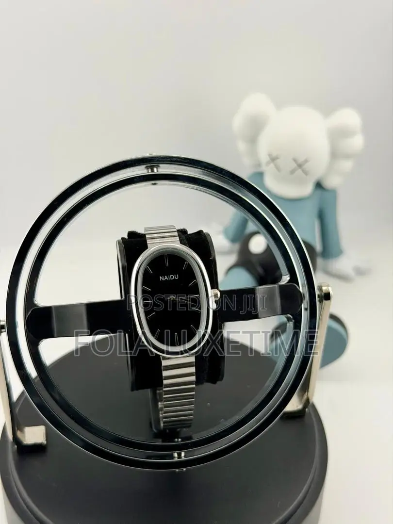Naidu Female Wristwatch