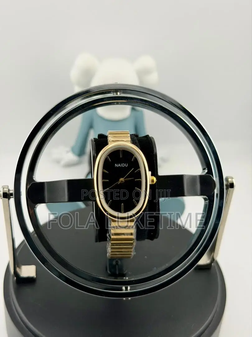 Naidu Female Wristwatch