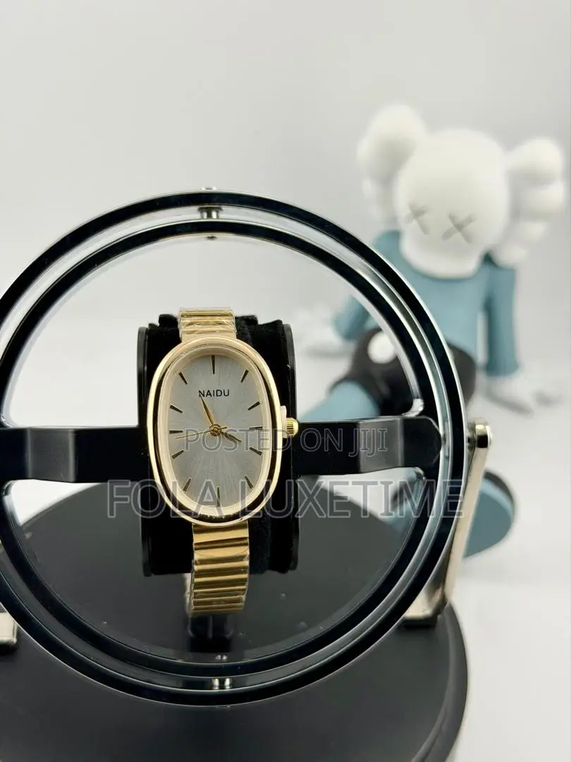 Naidu Female Wristwatch
