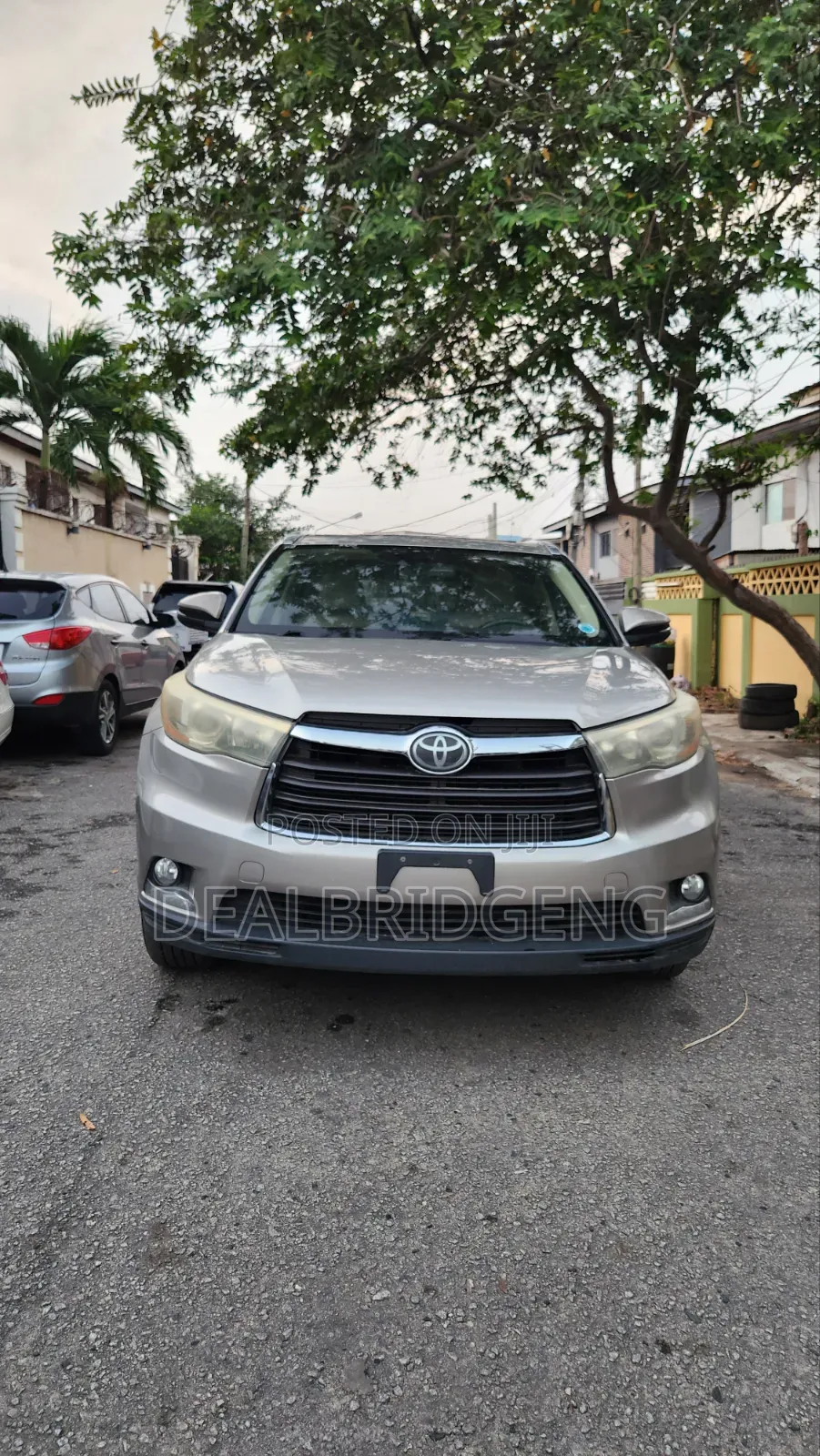 Toyota Highlander Limited 4dr SUV AWD (3.5L 6cyl 6A) 2015 Gold