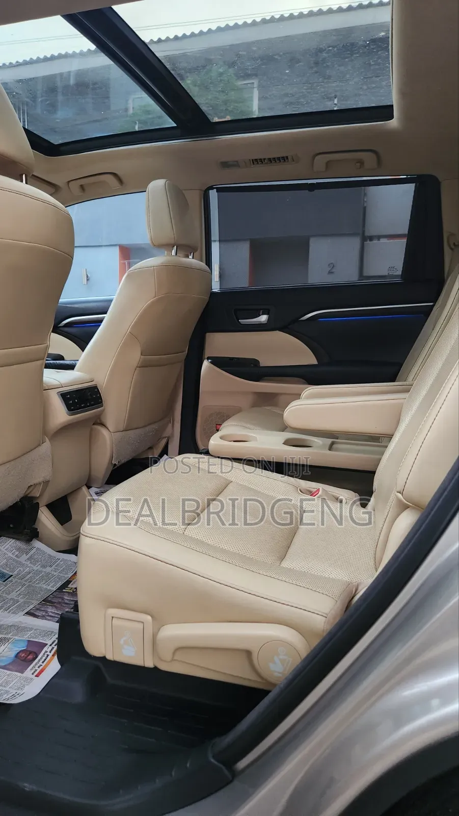 Toyota Highlander Limited 4dr SUV AWD (3.5L 6cyl 6A) 2015 Gold