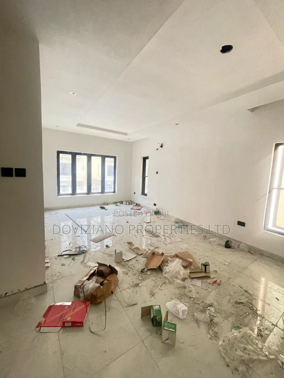 4bdrm Duplex in Lekki Phase 1 for rent