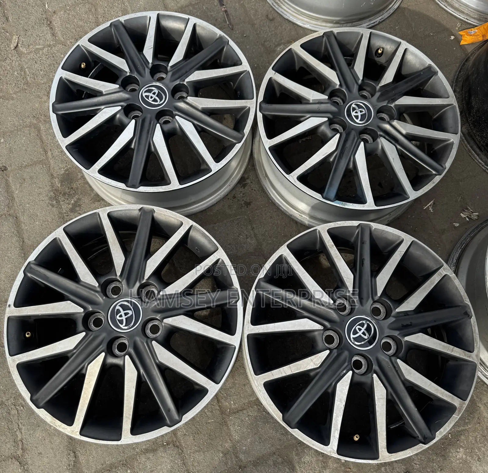 Toyota Camry 2018 Rim 16