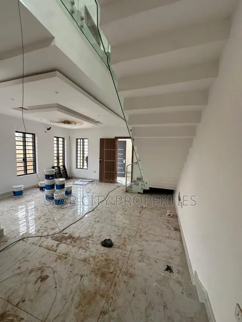 5bdrm Duplex in Ph 1, Omole Phase 1 for sale