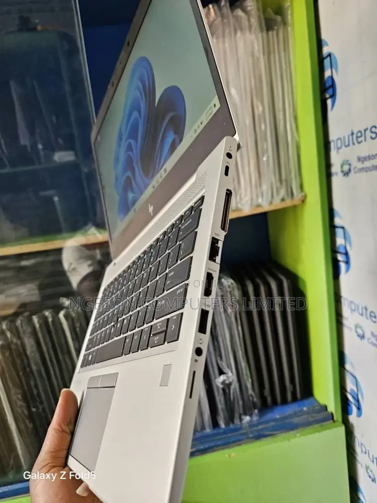 Laptop HP EliteBook 830 G6 8GB Intel Core i5 SSD 256GB