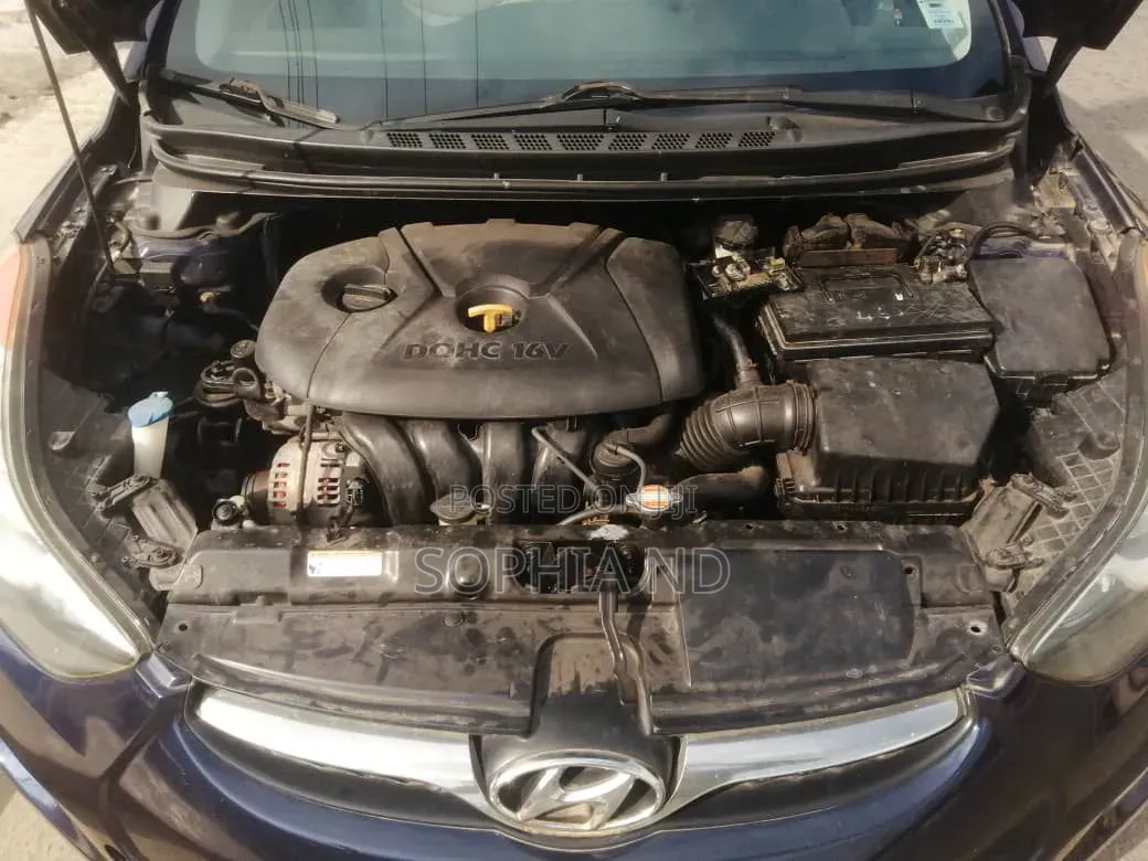 Hyundai Elantra 2012 Blue